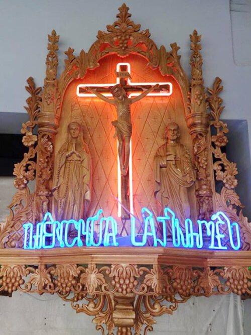 tòa thờ công giáo gỗ pơ mu cao 110cm